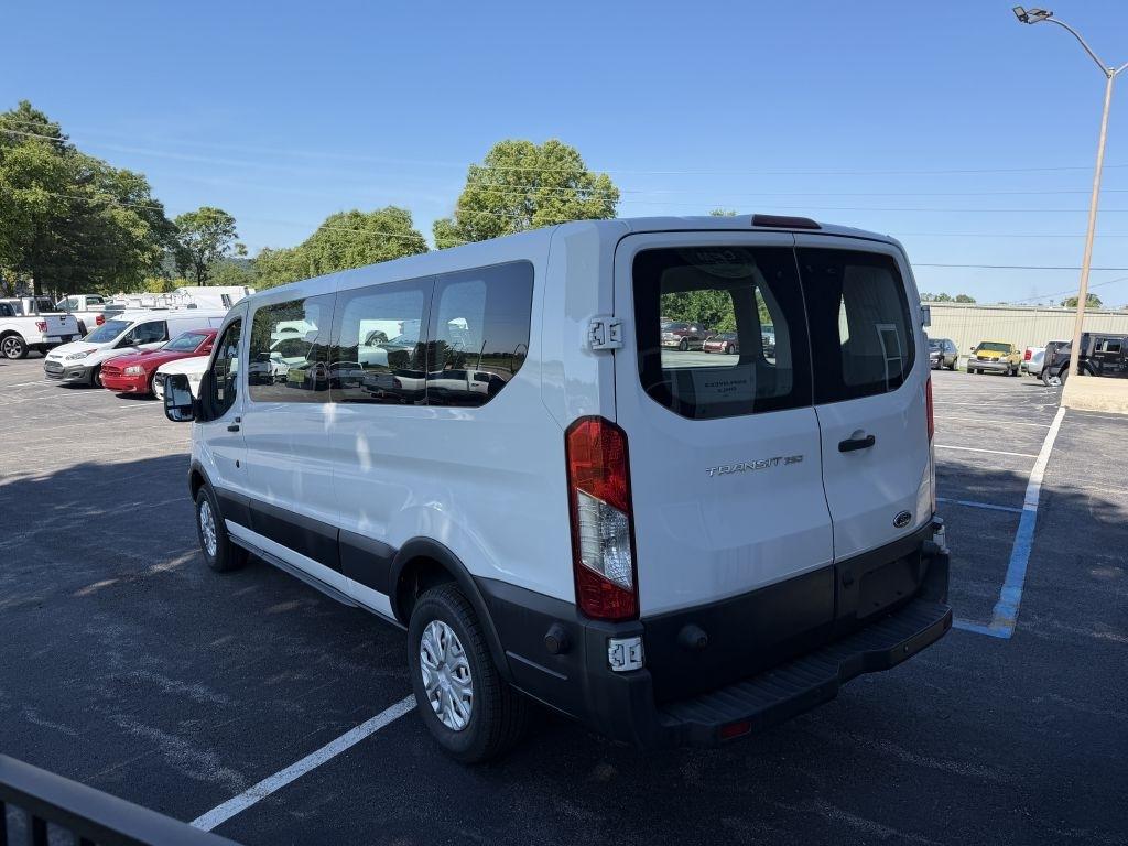 Ford Transit 350 Wagon Low Roof XL 60/40 Pass. 148-in. WB 2016