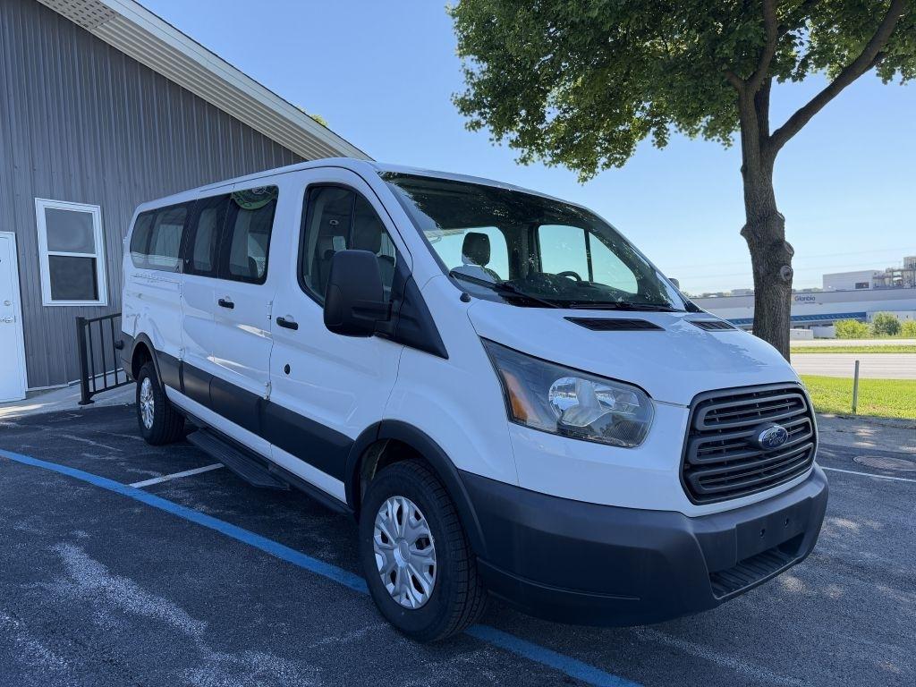 Ford Transit 350 Wagon Low Roof XL 60/40 Pass. 148-in. WB 2016
