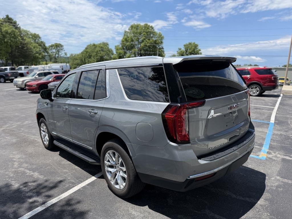 GMC Yukon SLT 4WD 2023