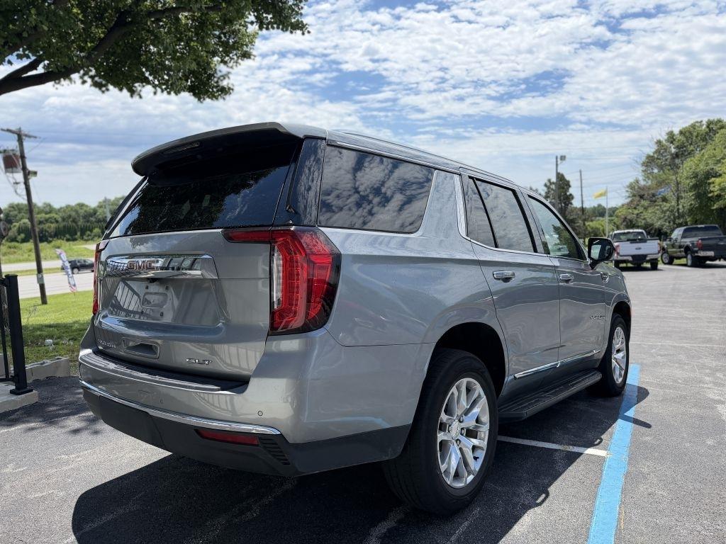 GMC Yukon SLT 4WD 2023