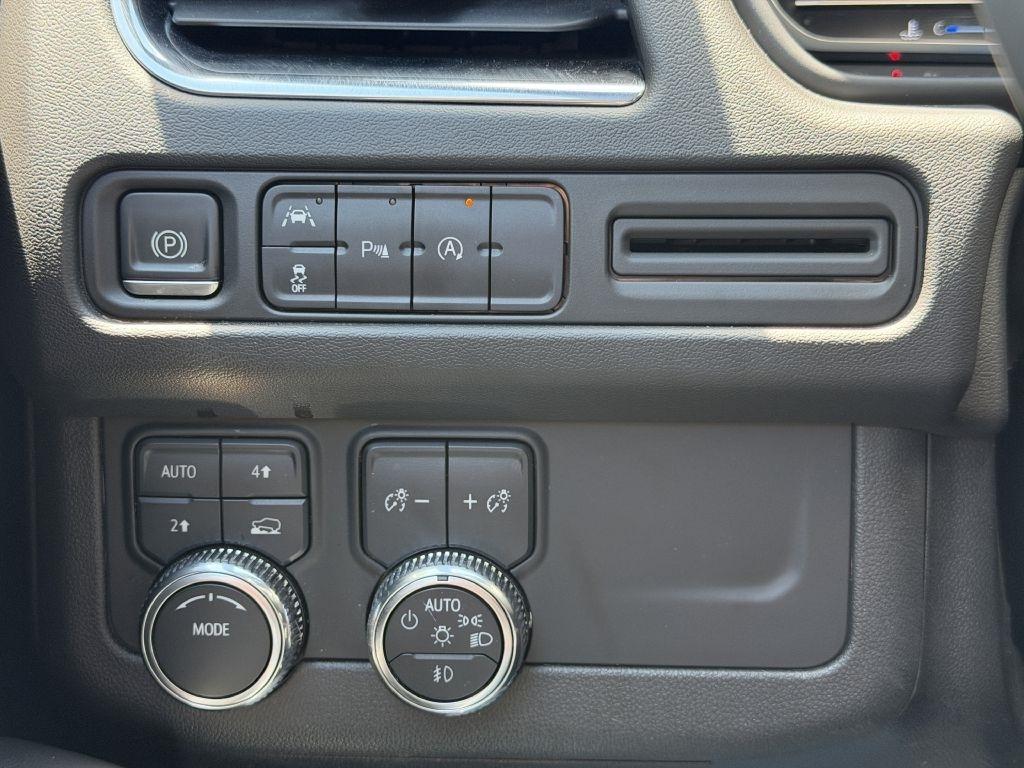 GMC Yukon SLT 4WD 2023