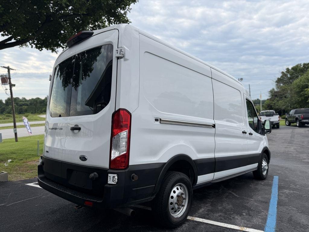 Ford Transit 250 Van Med. Roof w/Sliding Pass. 148-in. WB 2020