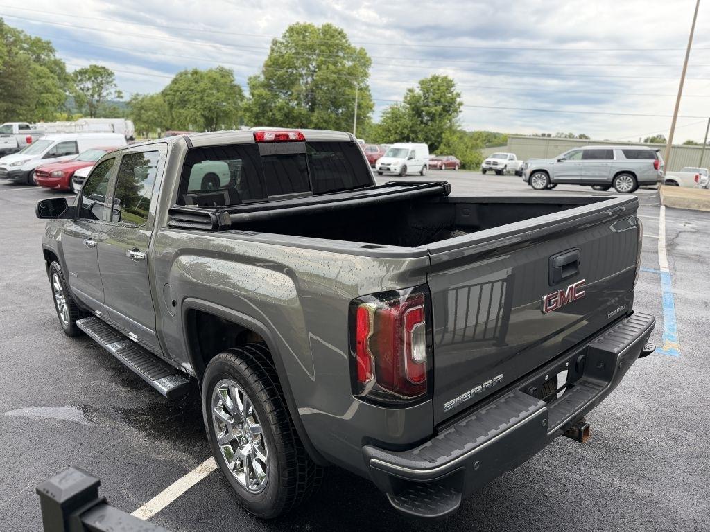 GMC Sierra 1500 Denali Crew Cab Long Box 4WD 2017