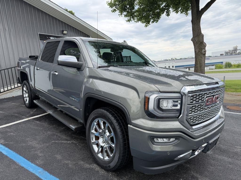 GMC Sierra 1500 Denali Crew Cab Long Box 4WD 2017