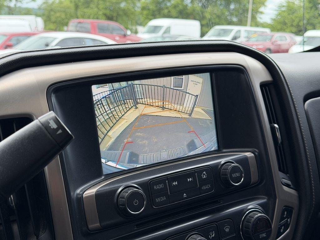 GMC Sierra 1500 Denali Crew Cab Long Box 4WD 2017
