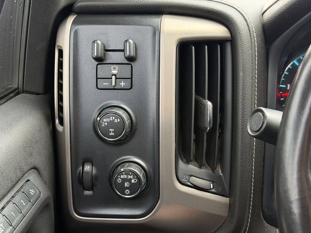 GMC Sierra 1500 Denali Crew Cab Long Box 4WD 2017