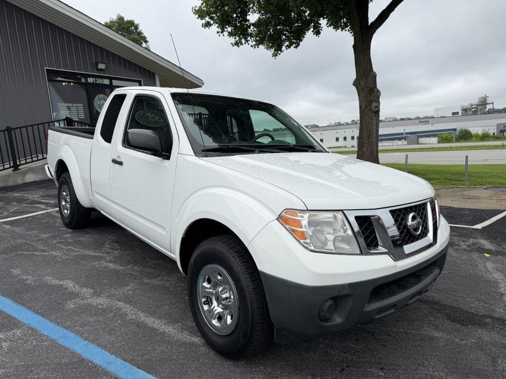 Nissan Frontier S King Cab I4 5MT 2WD 2017