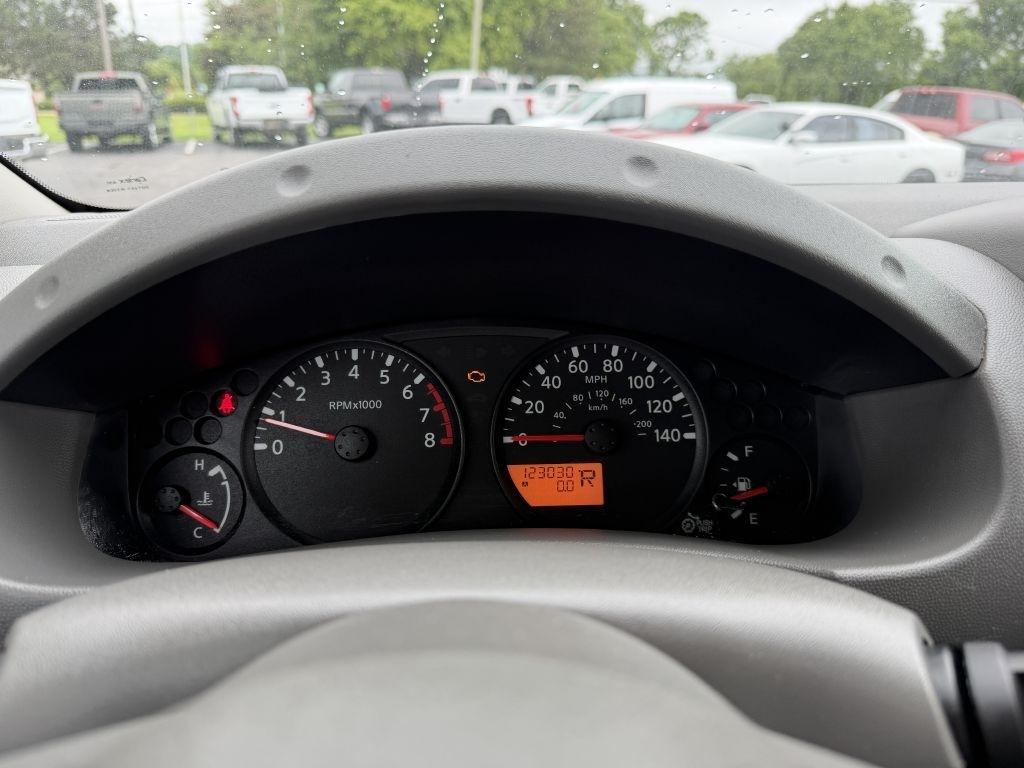 Nissan Frontier S King Cab I4 5MT 2WD 2017