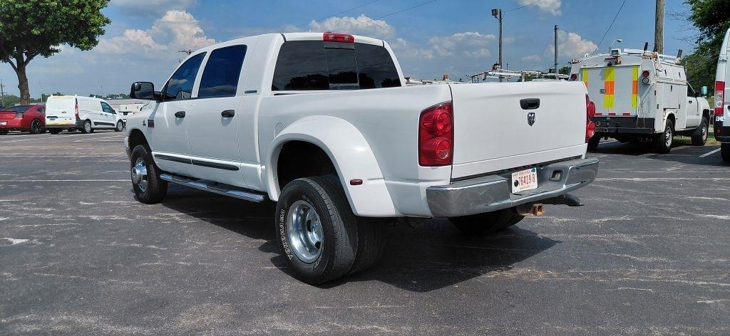 Dodge Ram 3500 SLT Mega Cab 4WD DRW 2007
