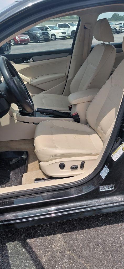 Volkswagen Passat 2.0L TDI SE AT 2014