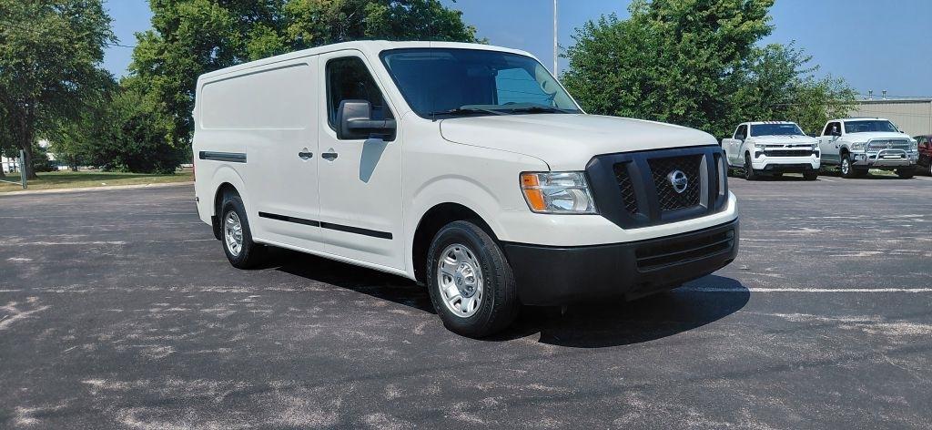 2017 Nissan NV Cargo 2500 HD S V6