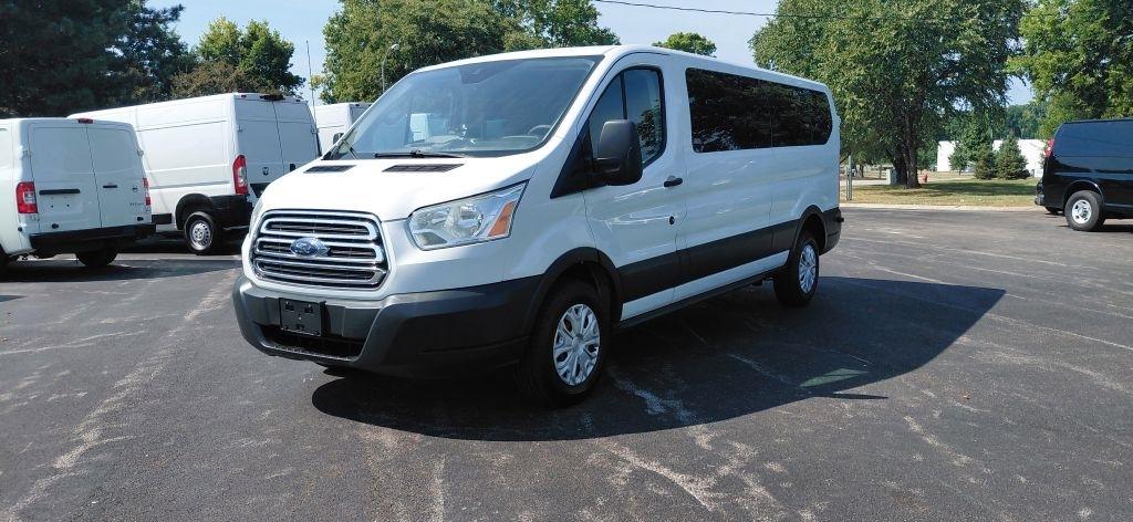 Ford Transit 350 Wagon Low Roof XL 60/40 Pass. 148-in. WB 2016