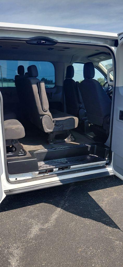 Ford Transit 350 Wagon Low Roof XL 60/40 Pass. 148-in. WB 2016