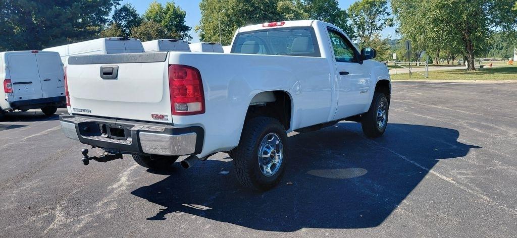 GMC Sierra 2500HD Work Truck Long Box 4WD 2013