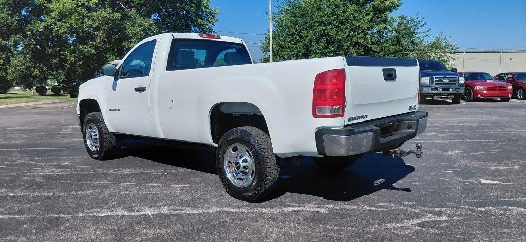 GMC Sierra 2500HD Work Truck Long Box 4WD 2013