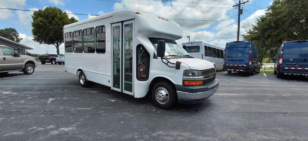 Chevrolet Express G4500 159" 2022