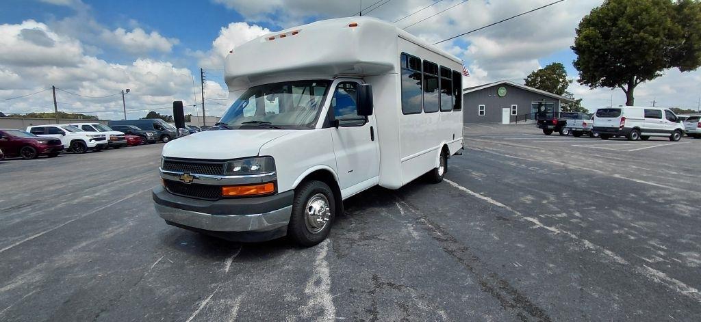 Chevrolet Express G4500 159" 2022