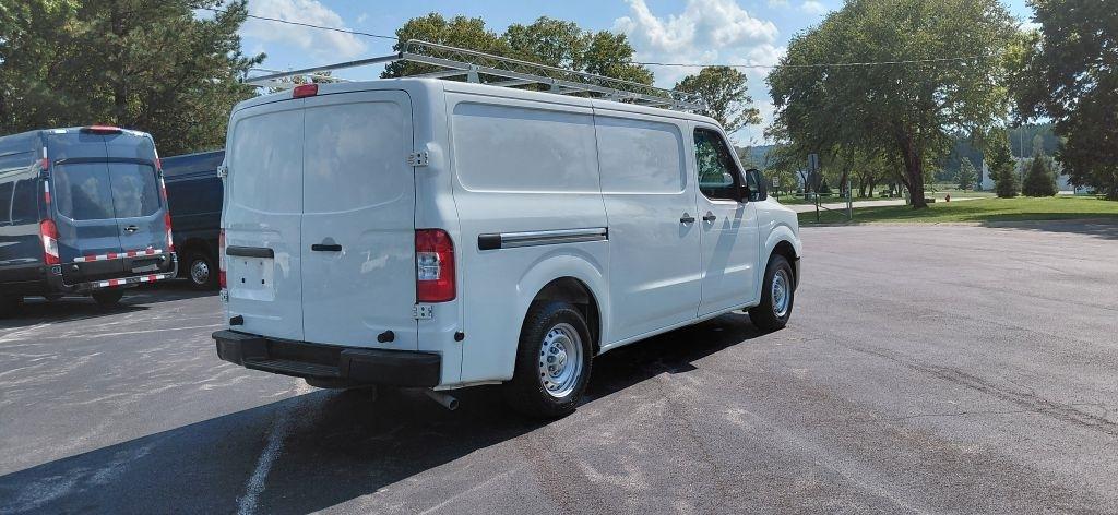 Nissan NV Cargo 1500 S 2016