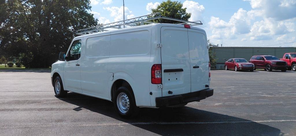 Nissan NV Cargo 1500 S 2016