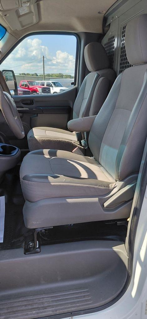 Nissan NV Cargo 1500 S 2016