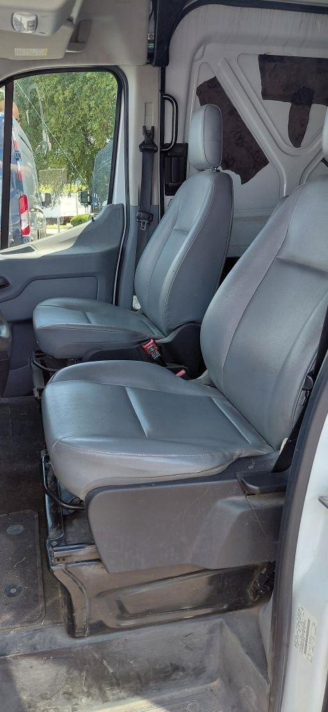 Ford Transit 250 Van Med. Roof w/Sliding Pass. 148-in. WB 2019
