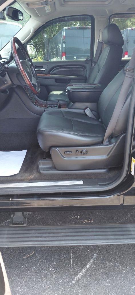 Cadillac Escalade AWD Premium 2013