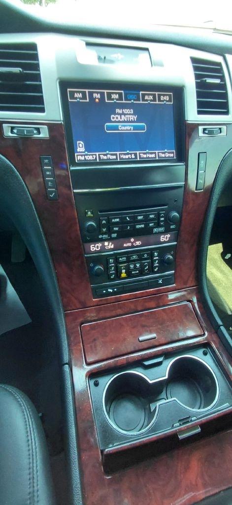 Cadillac Escalade AWD Premium 2013