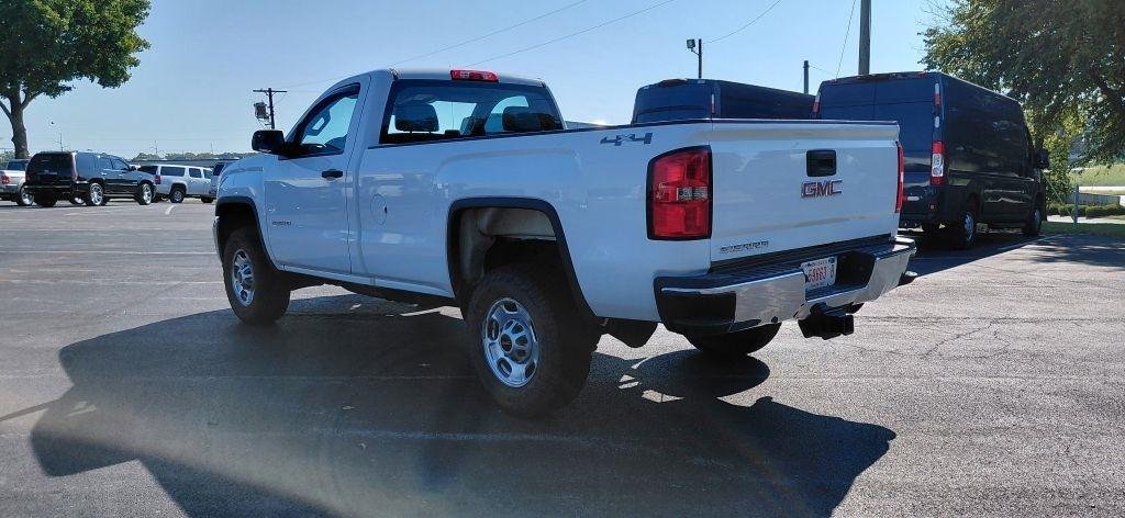 GMC Sierra 2500HD Base Long Box 4WD 2015