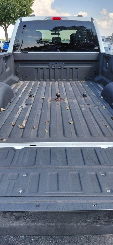 Ford F-350 SD XL Crew Cab Long Bed DRW 4WD 2026