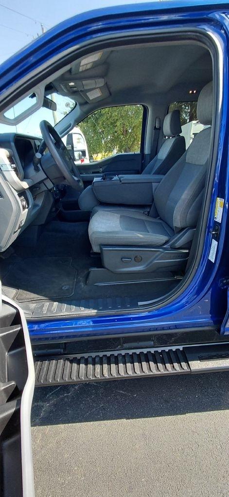 Ford F-350 SD XL Crew Cab Long Bed DRW 4WD 2026