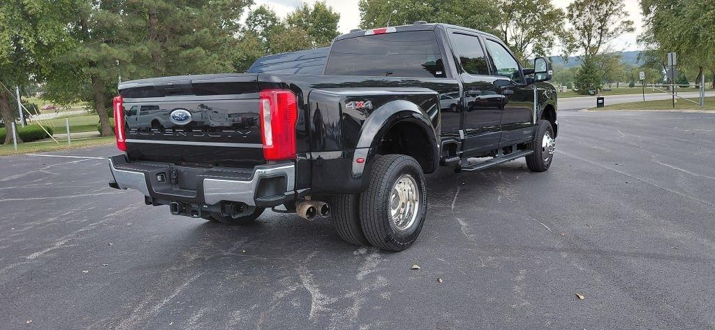 Ford F-350 SD XL Crew Cab Long Bed DRW 4WD 2026