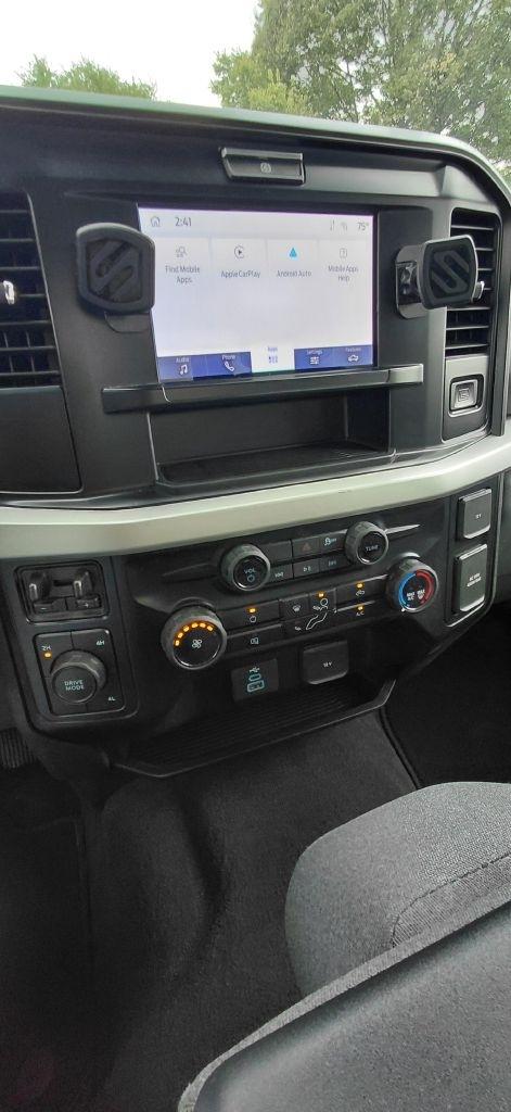 Ford F-350 SD XL Crew Cab Long Bed DRW 4WD 2026