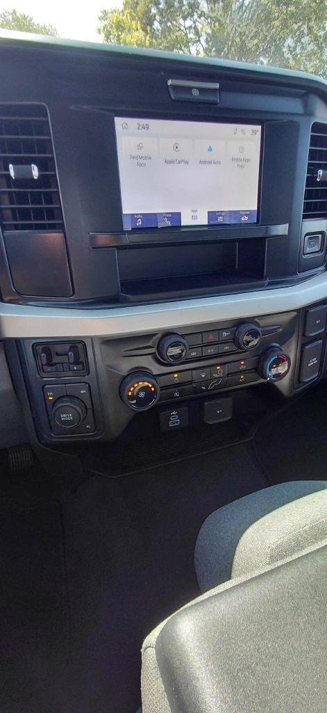 Ford F-350 SD XL Crew Cab Long Bed DRW 4WD 2026