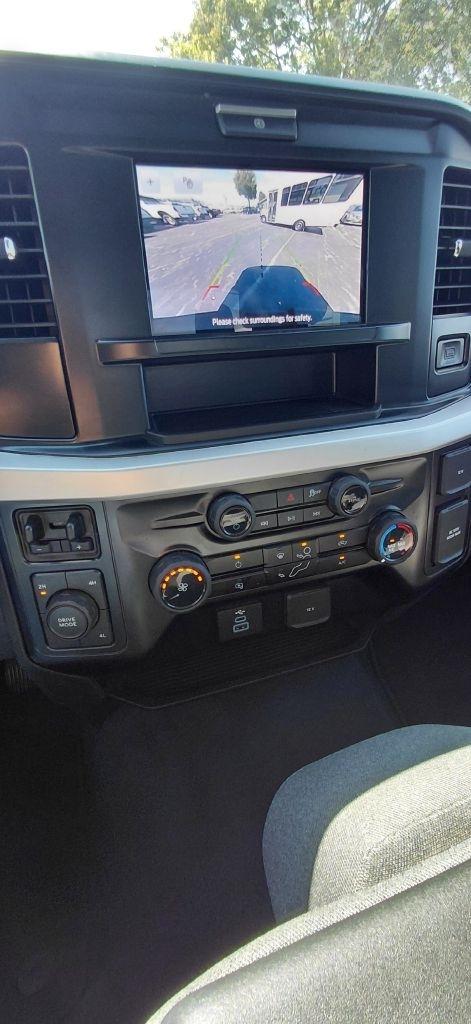 Ford F-350 SD XL Crew Cab Long Bed DRW 4WD 2026