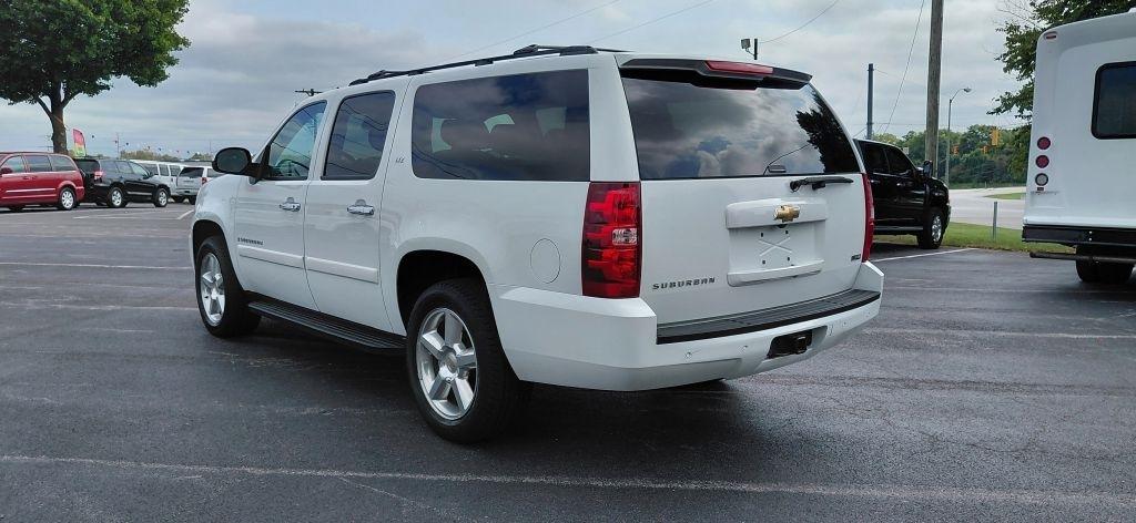 Chevrolet Suburban LS 1500 4WD 2008
