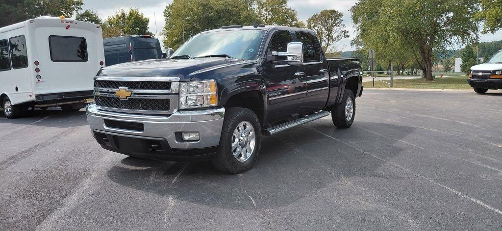 Chevrolet Silverado 2500HD LT Crew Cab 4WD 2013