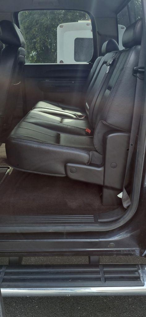 Chevrolet Silverado 2500HD LT Crew Cab 4WD 2013