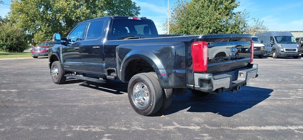 Ford F-350 SD XL Crew Cab Long Bed DRW 4WD 2026