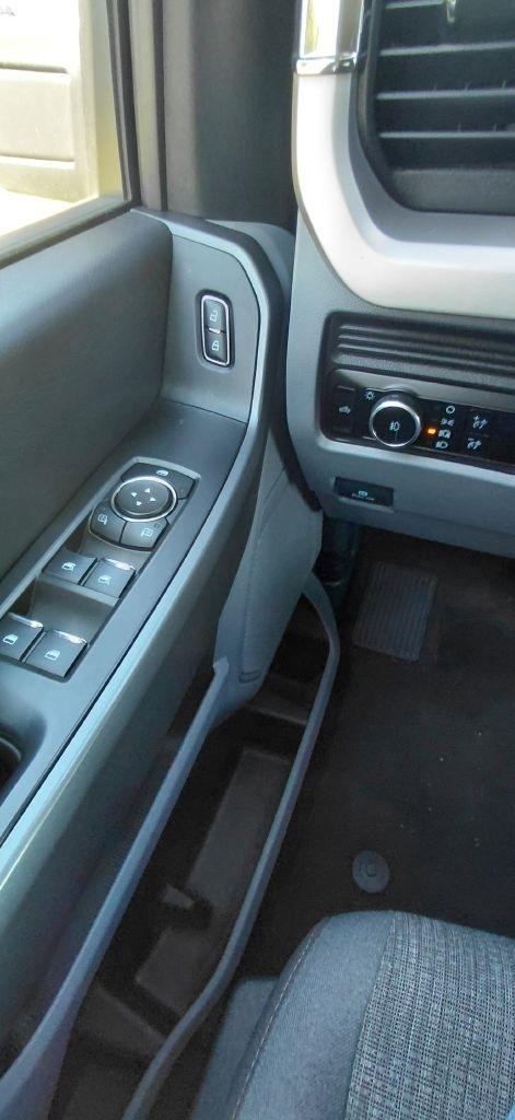 Ford F-350 SD XL Crew Cab Long Bed DRW 4WD 2025