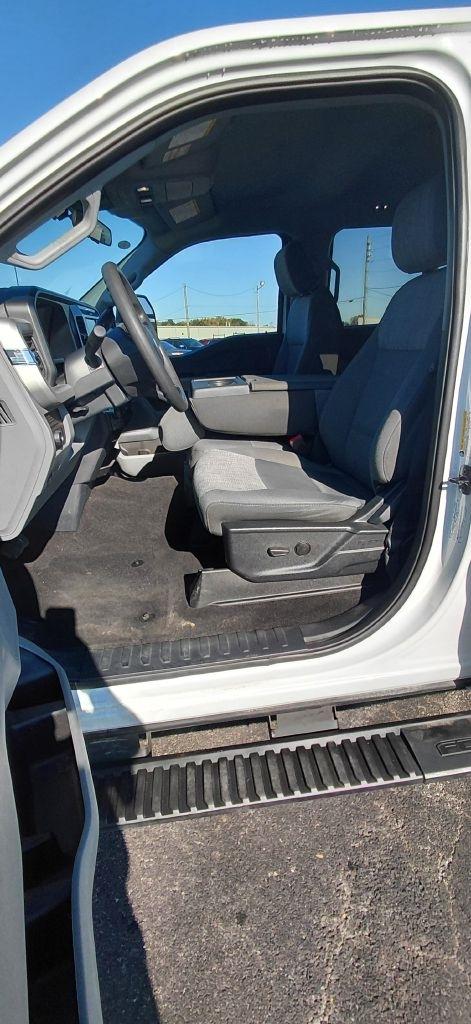 Ford F-250 SD Platinum Crew Cab 4WD 2026