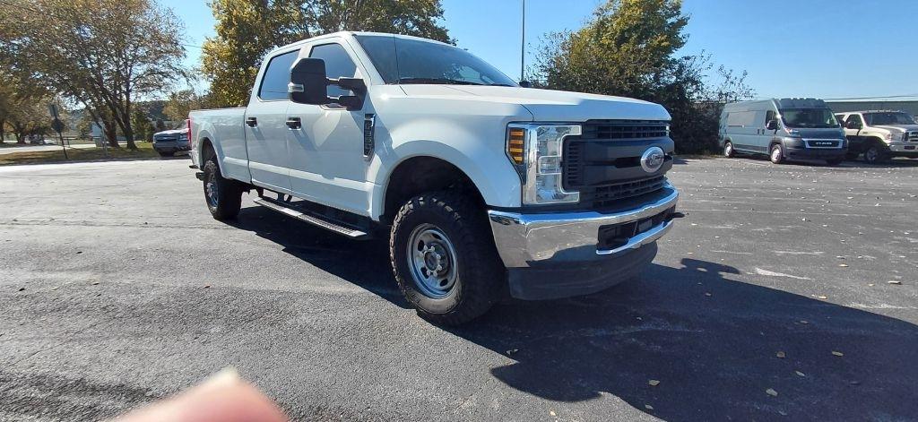 Ford F-350 SD Platinum Crew Cab 4WD 2019