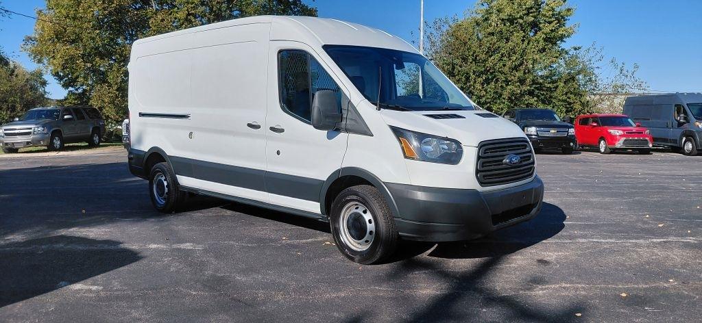 Ford Transit 250 Van Med. Roof w/Sliding Pass. 148-in. WB 2018