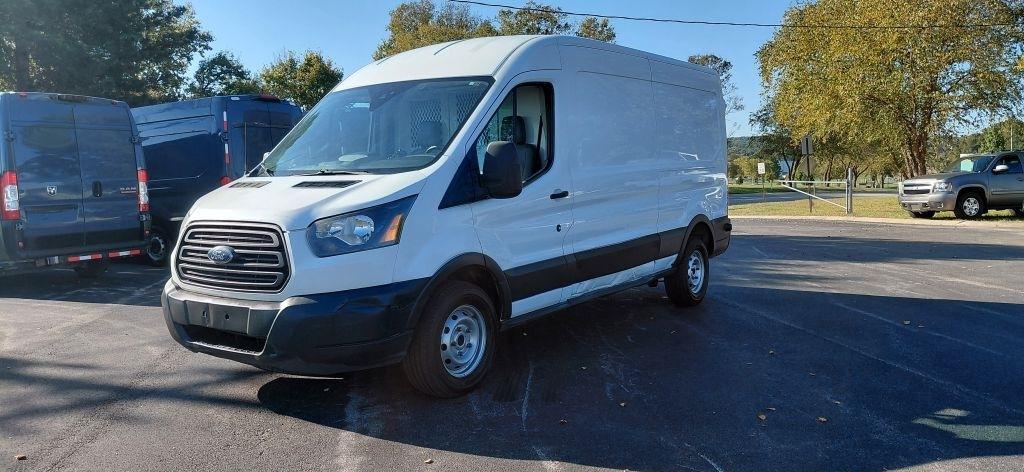 Ford Transit 250 Van Med. Roof w/Sliding Pass. 148-in. WB 2018