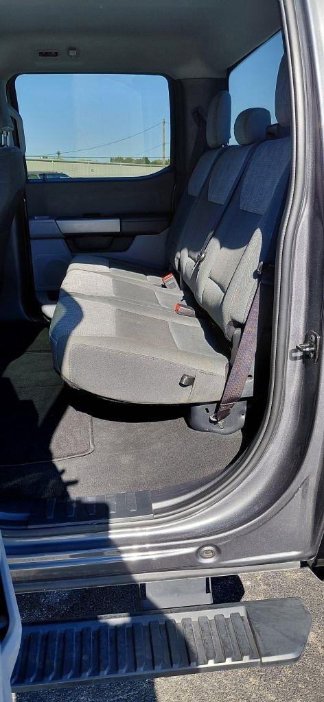 Ford F-350 SD XL Crew Cab Long Bed DRW 4WD 2026