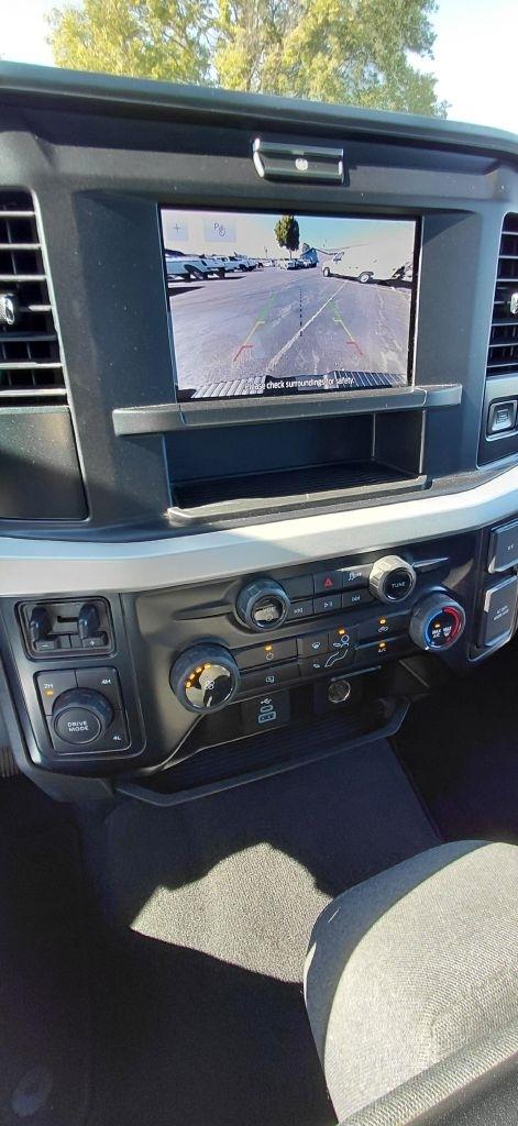 Ford F-350 SD XL Crew Cab Long Bed DRW 4WD 2026