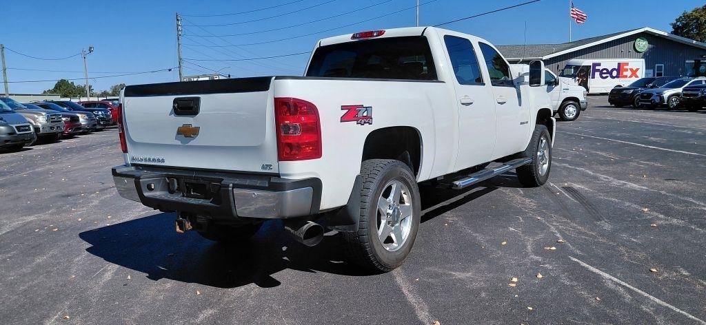 Chevrolet Silverado 2500HD LTZ Crew Cab 4WD 2013