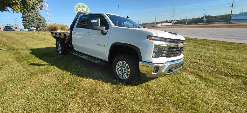 Chevrolet Silverado 2500HD LT Crew Cab Long Box 4WD 2024