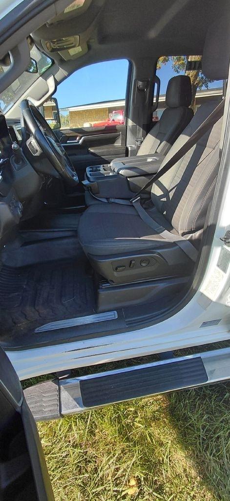 Chevrolet Silverado 2500HD LT Crew Cab Long Box 4WD 2024