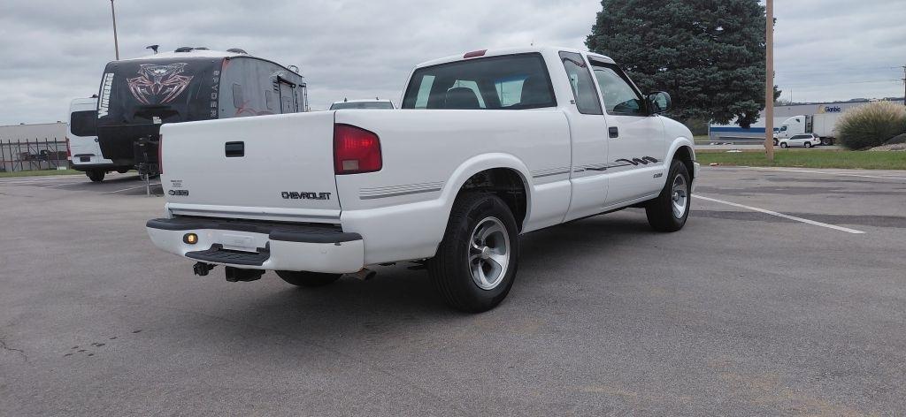 Chevrolet S10 Pickup LS Ext. Cab 2WD 2000