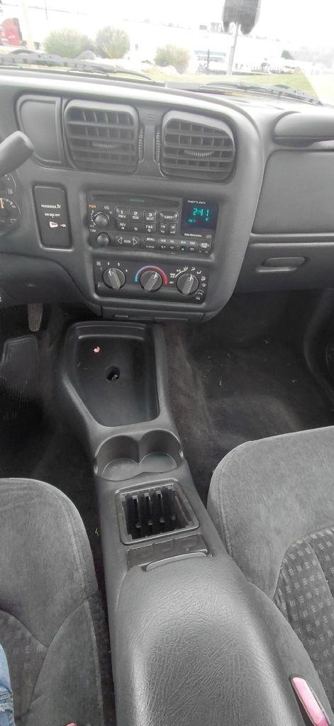 Chevrolet S10 Pickup LS Ext. Cab 2WD 2000